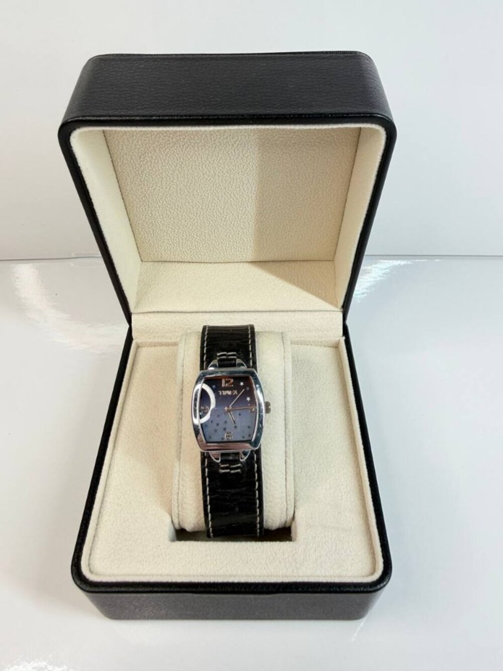 Timex Women’s Watch – Elegant Star Dial
